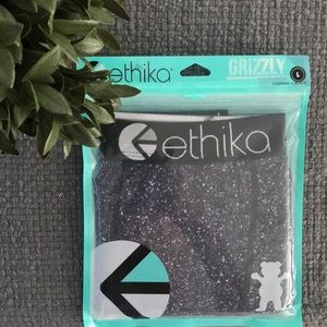 Ethika NWT- Large ‘The Staple-Grizzly’